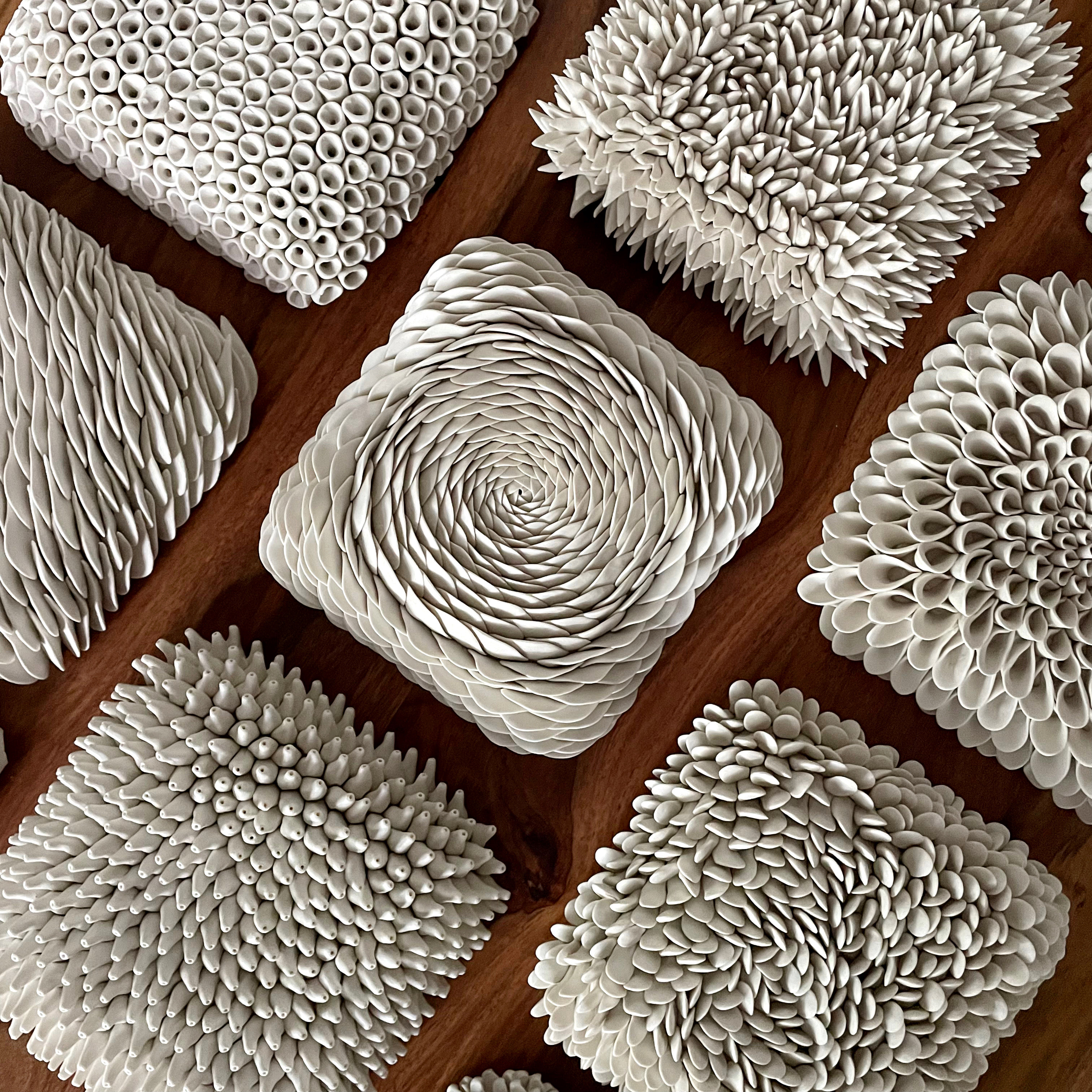 Kitchen Ceramics Wall Art, Pots And Plates Print, Kitchen Decor, 5 Pan –  UnixCanvas